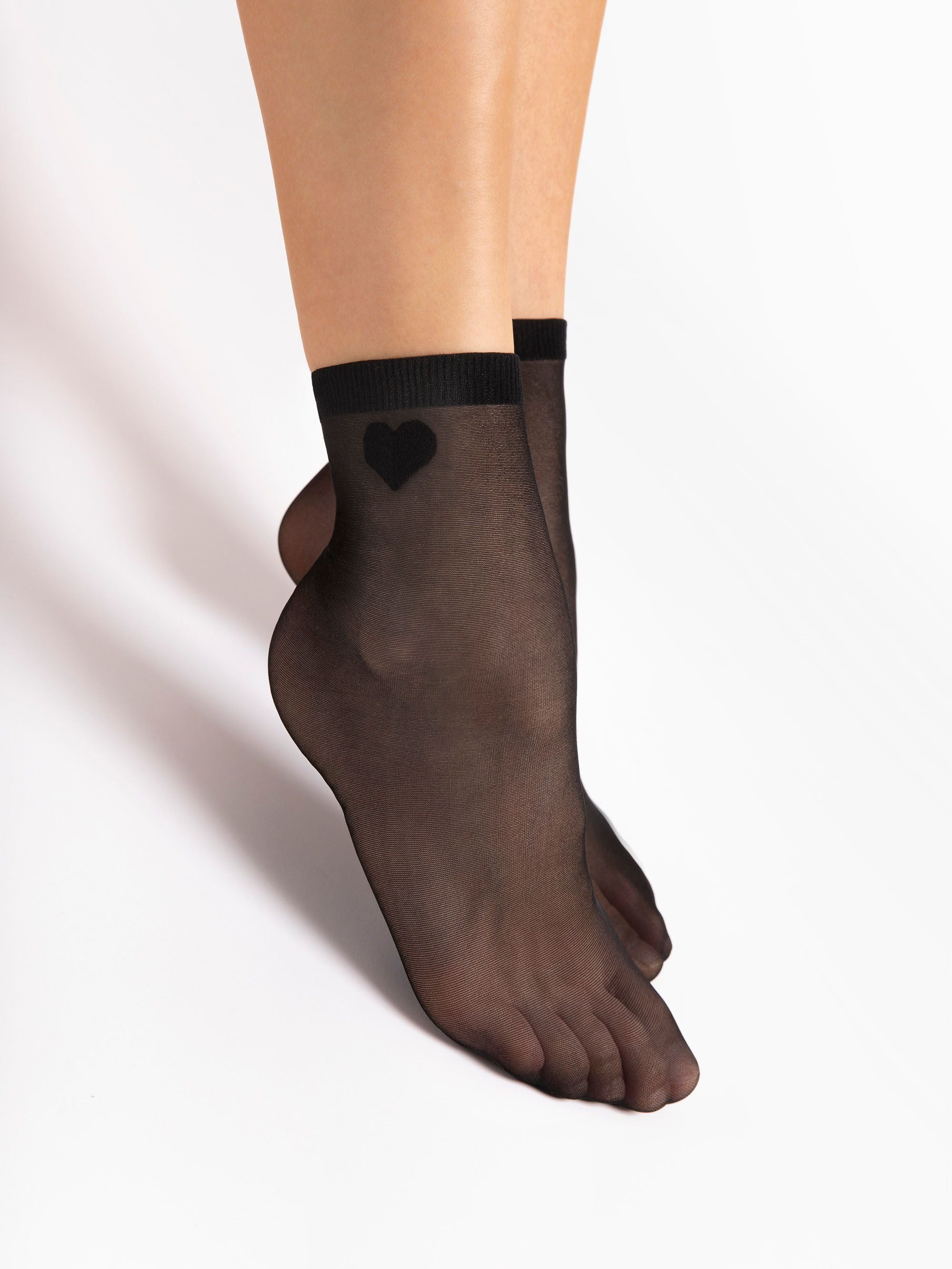 Fiore Sheer Heart Ankle Socks – 20 Den
