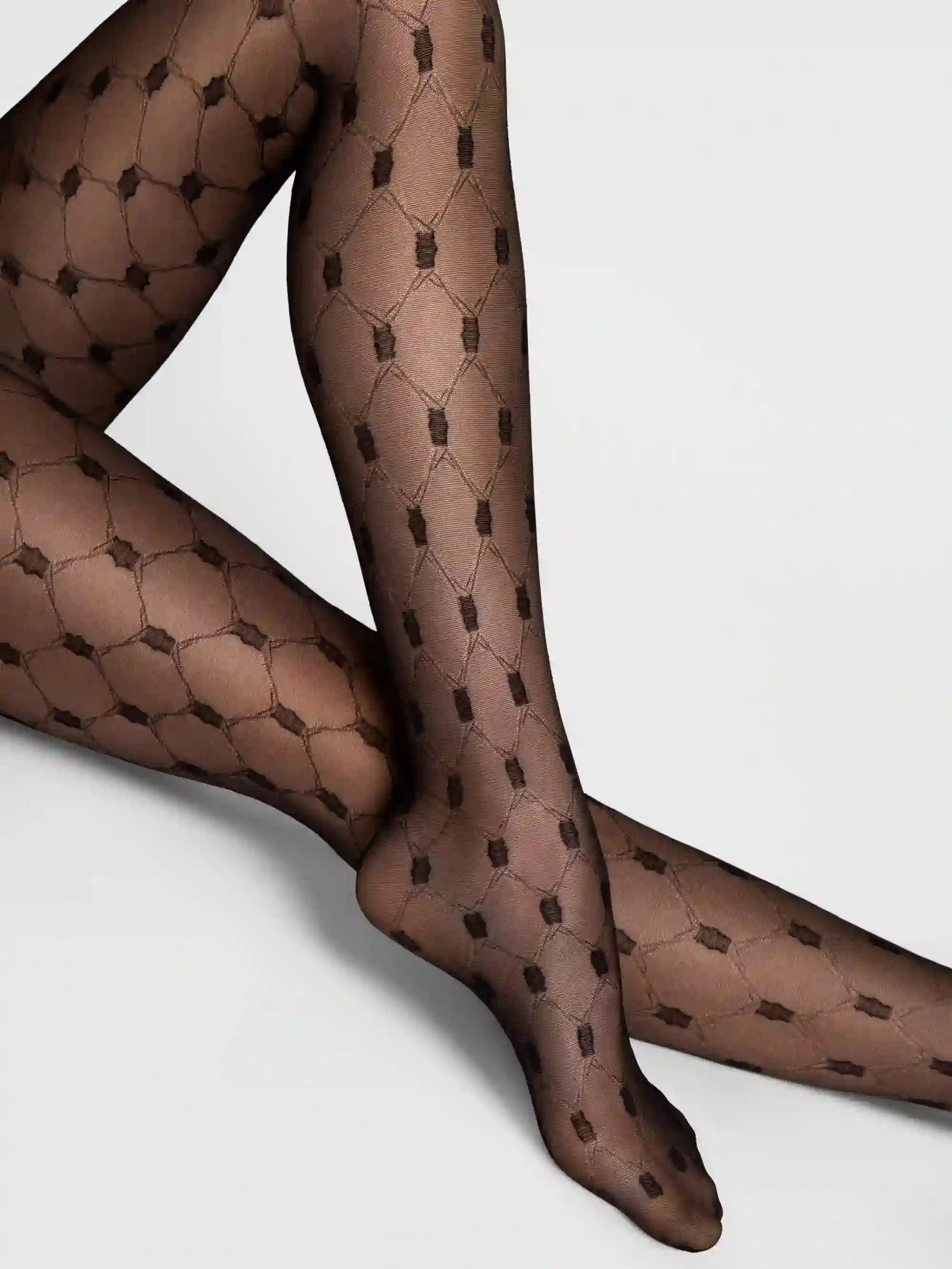 Fiore Serafina Lace Fishnet Pattern Control Top Pantyhose - 20 Den