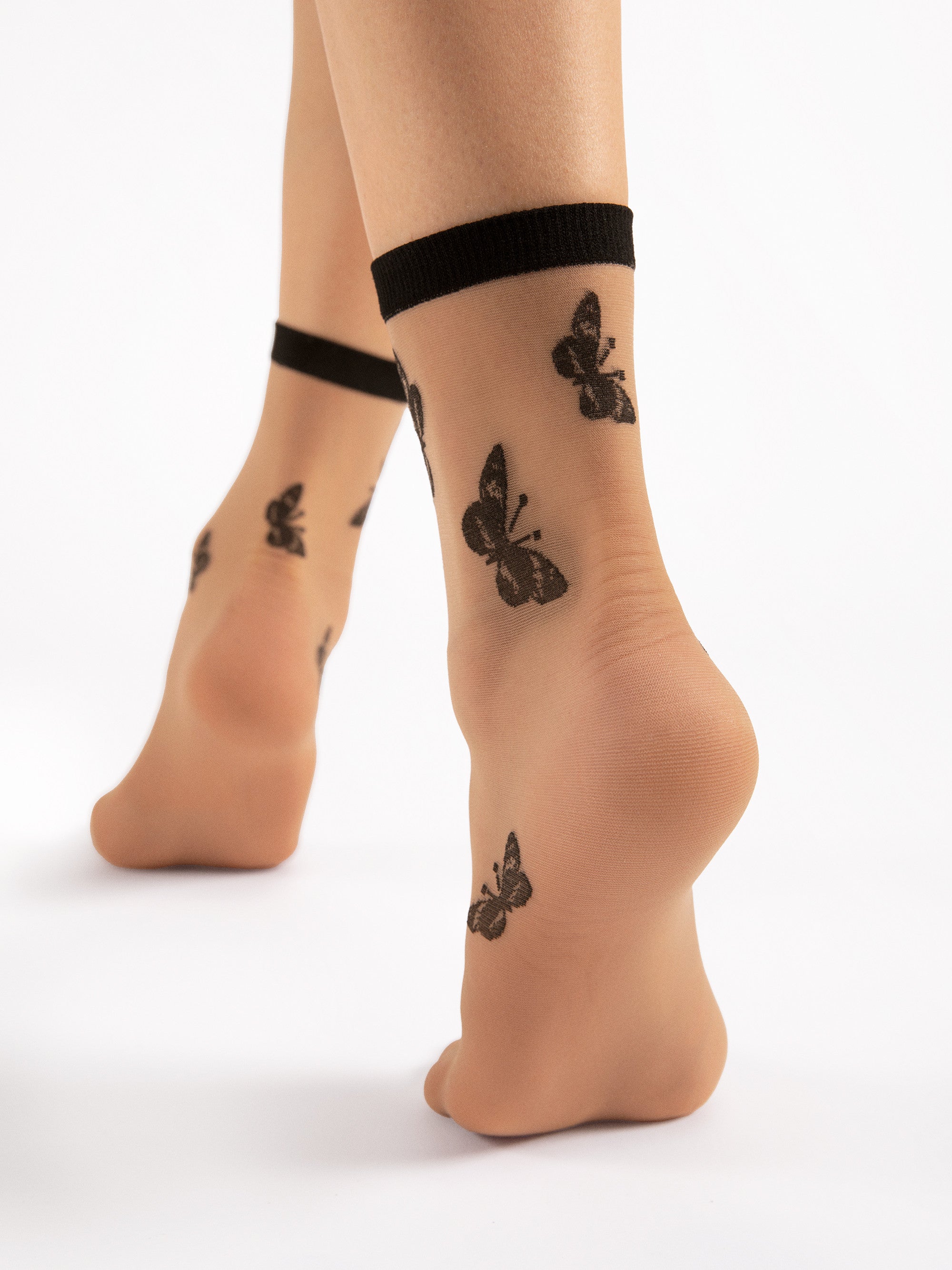 Fiore Sheer Butterfly Crew Socks – 15 Den