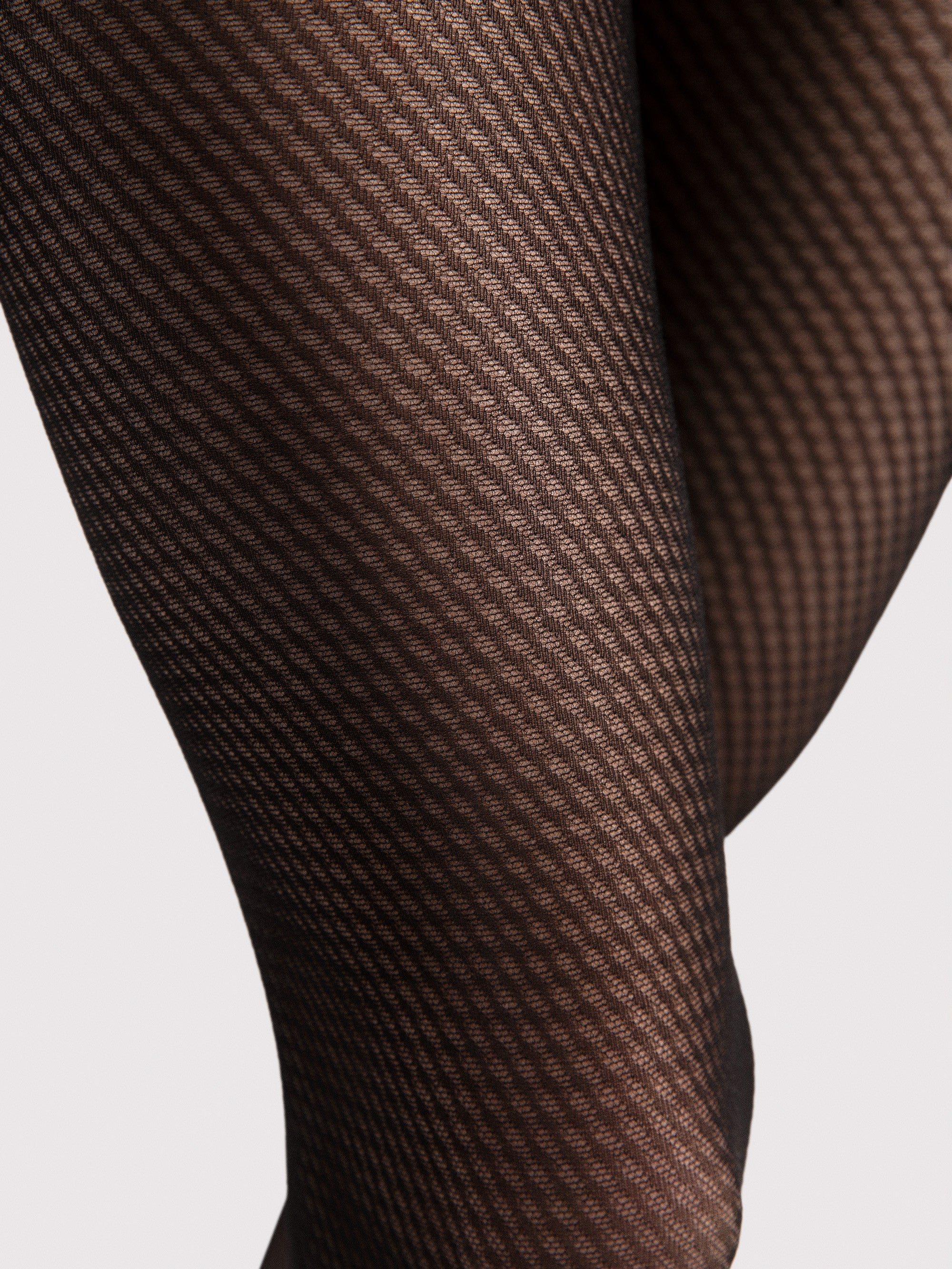 Fiore Diagonal Mesh Pantyhose – 30 Den