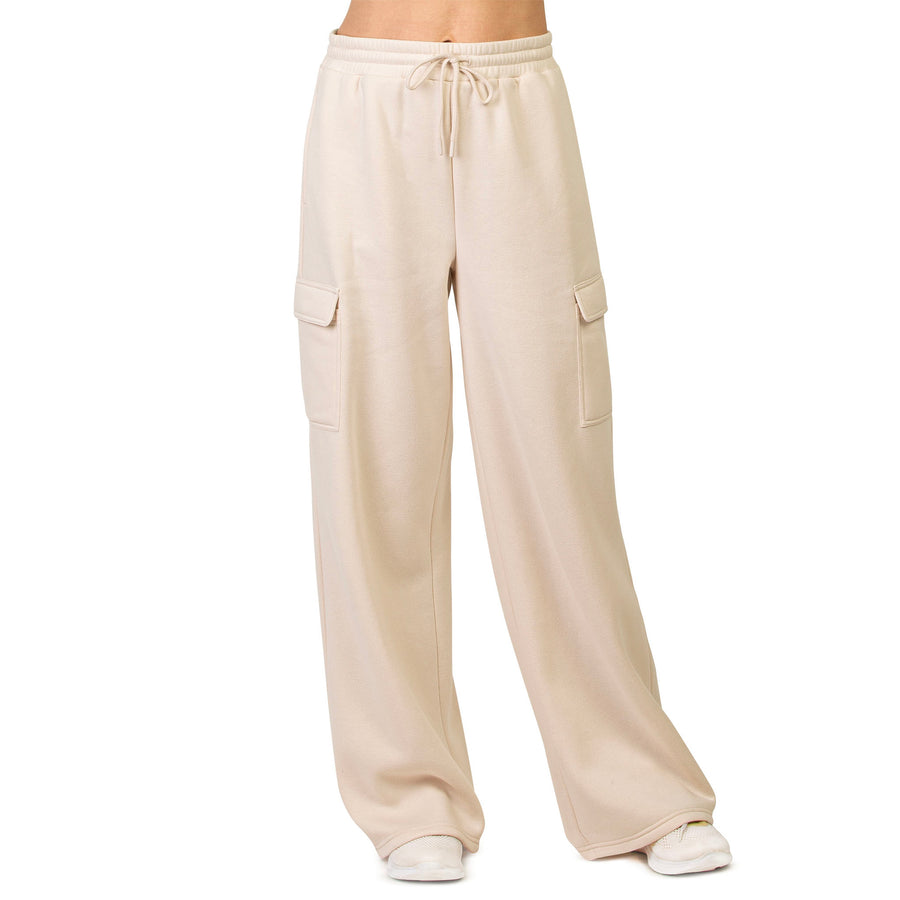 Women's Fleece Cargo Pants with Wide Legs and Utility Pockets